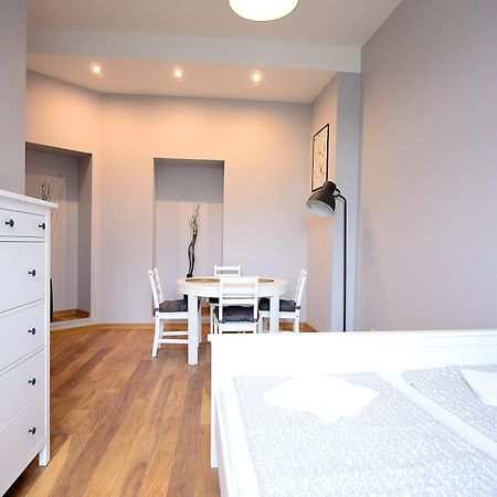 Victus Apartamenty, Apartamenty Alicante Сопот Екстериор снимка